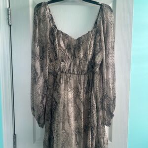 Express Black and Gray Snake Print Long Sleeve Dress